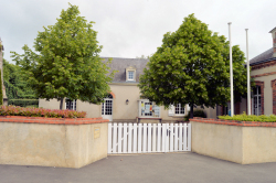 mairie souvigne small